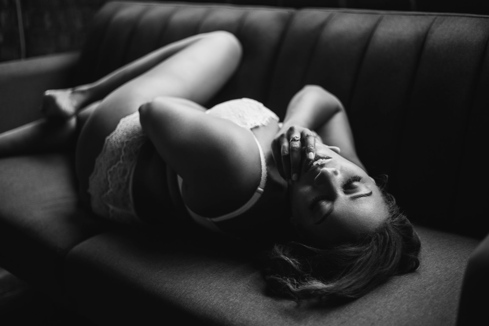Rediscovering Yourself: How a Boudoir Photographer Empowered My Life | unnamed copy 2